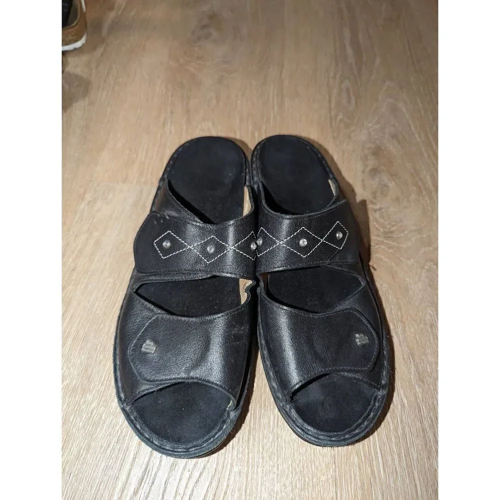 Finn‎ Comfort Women's Hand-Sewn Geometric Double Strap Sandals Black Size 4